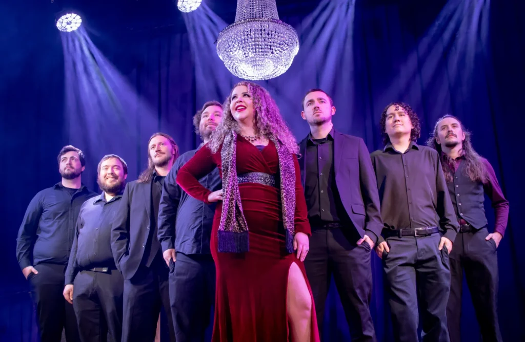 Photo of Titonic band members